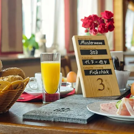 Hotel Am Steinbachtal - Und Wandern 3*