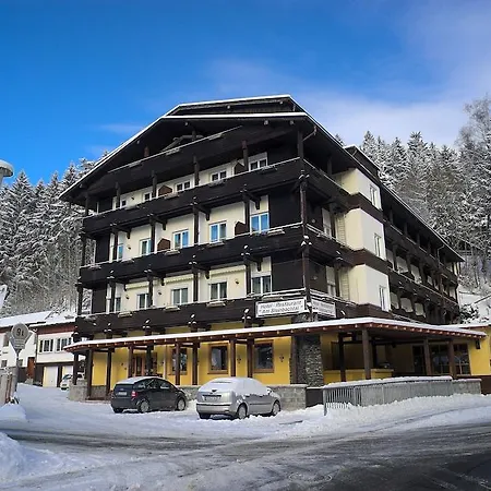 Hotel Am Steinbachtal - Und Wandern