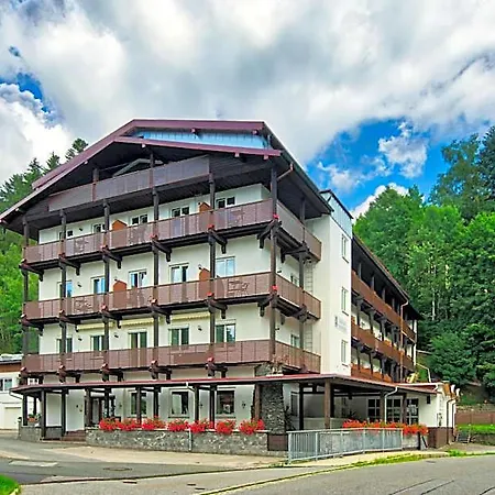 Am Steinbachtal - Und Wandern 3*
